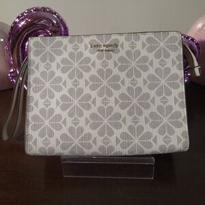 LIKE NEW Kate Spade Floral Wristlet